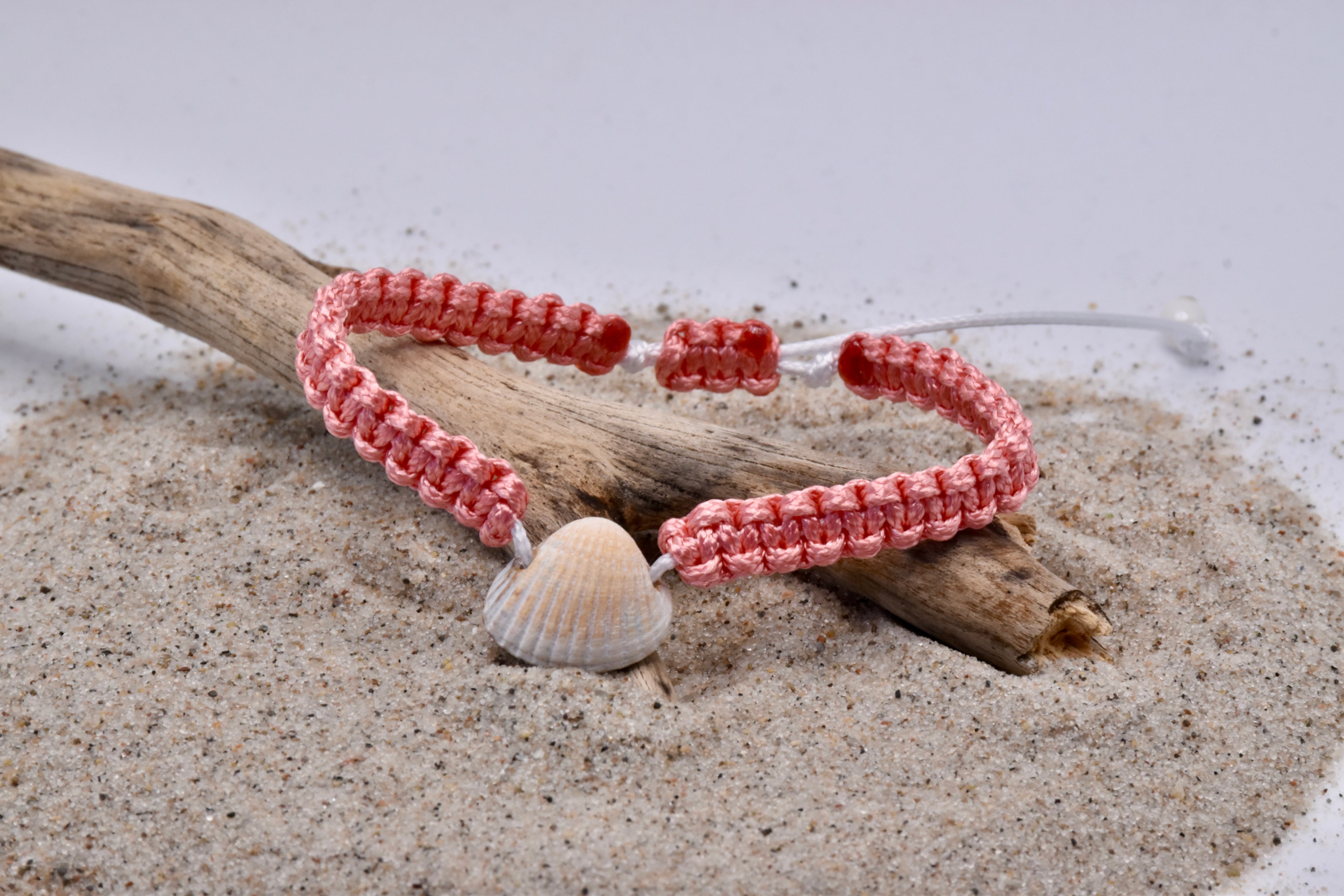 geknüpftes Armband - Herzmuschel